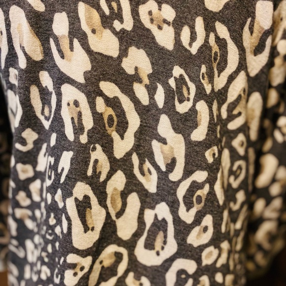 Now N Forever Asymmetrical One Shoulder Leopard Print Sweater - Picture 4 of 7